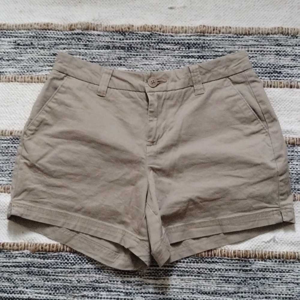 Magellan Khaki Shorts 100 % cotton Size 2